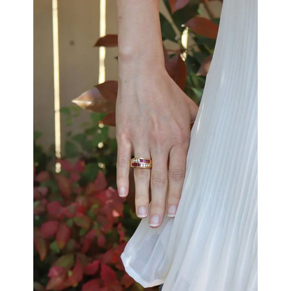 10k Yellow Gold Natural Ruby and Diamond Band Ring Size 7 - Picture 5 of 9